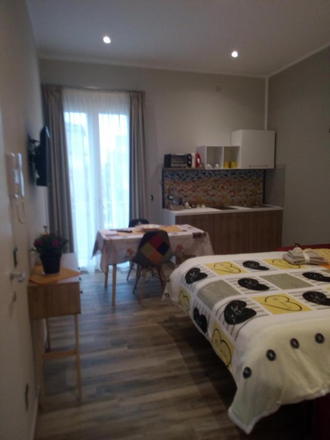 Case Vacanza Le Casette Santo Stefano di Camastra Buitenkant foto